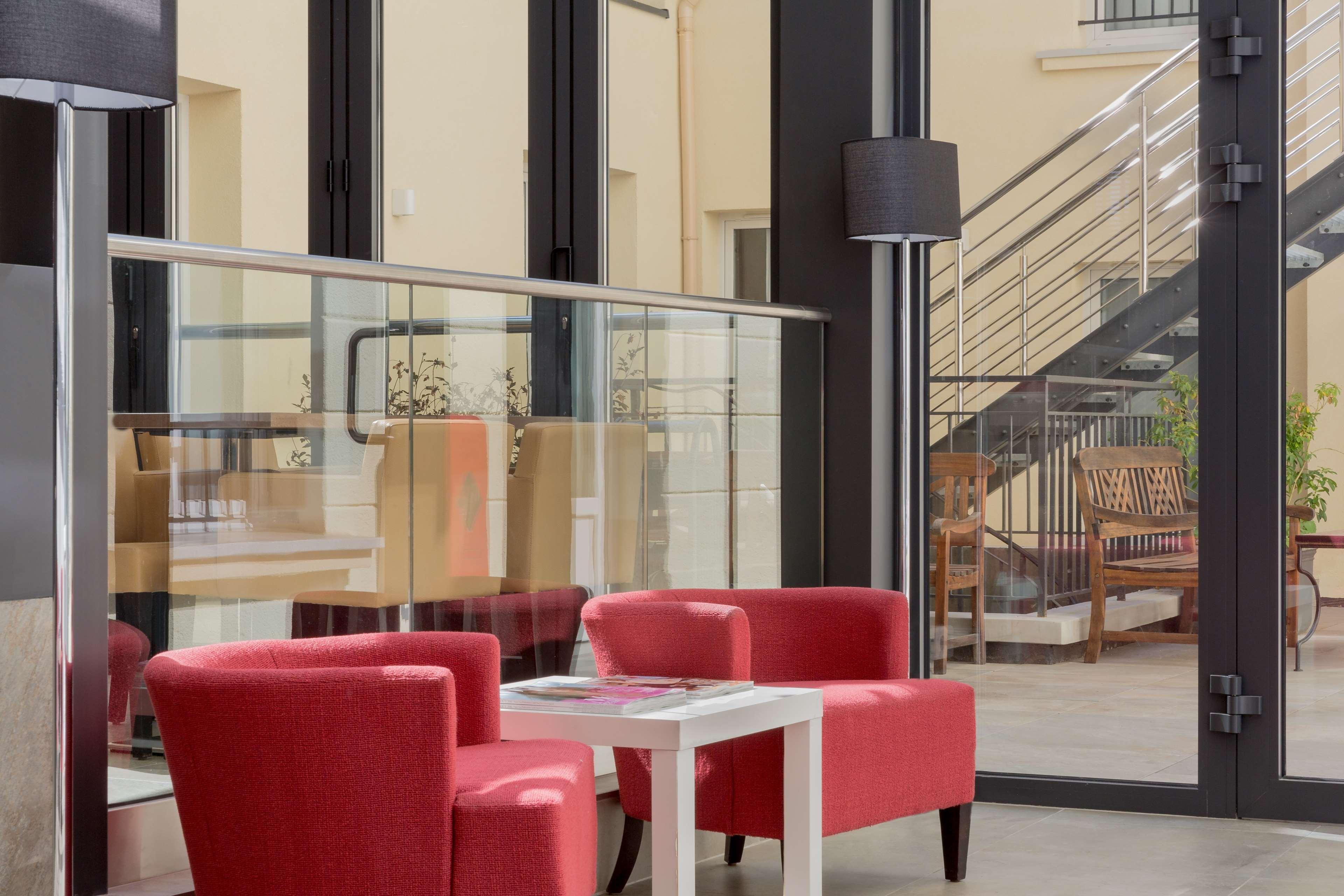Western Seine West Hotel Puteaux