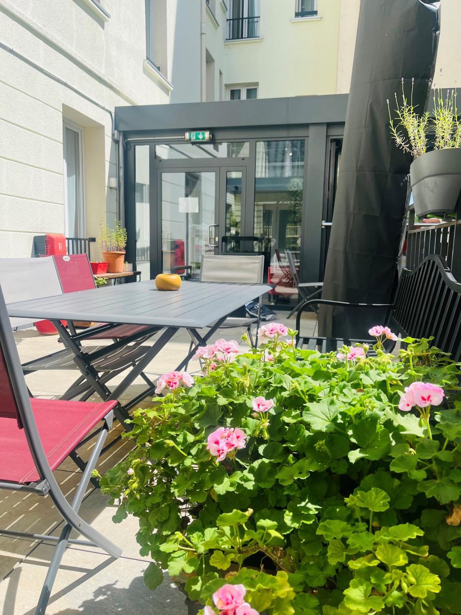Western Seine West Hotel 3*